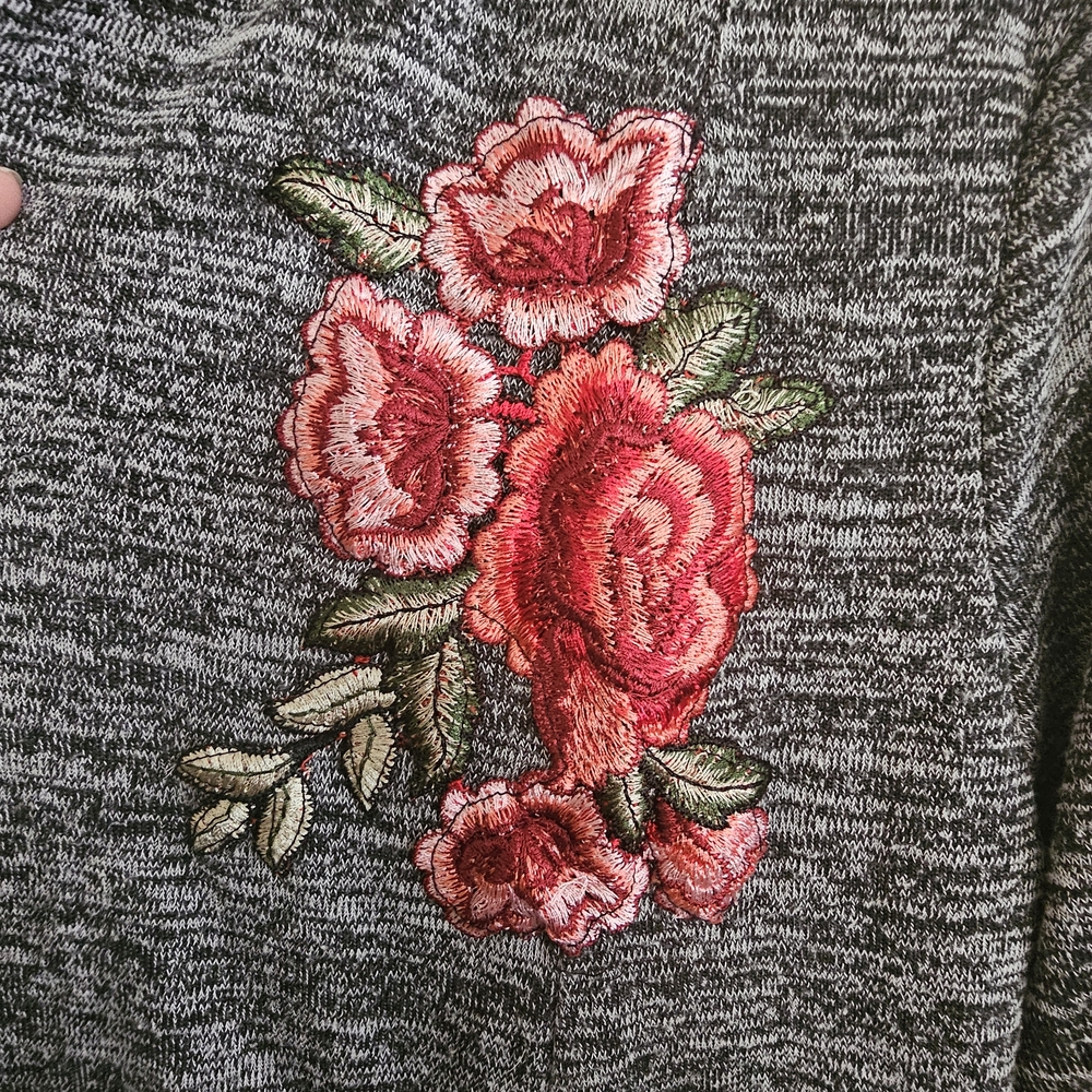 Women's Gray Open-Front Sweater - Picture 4 of 6